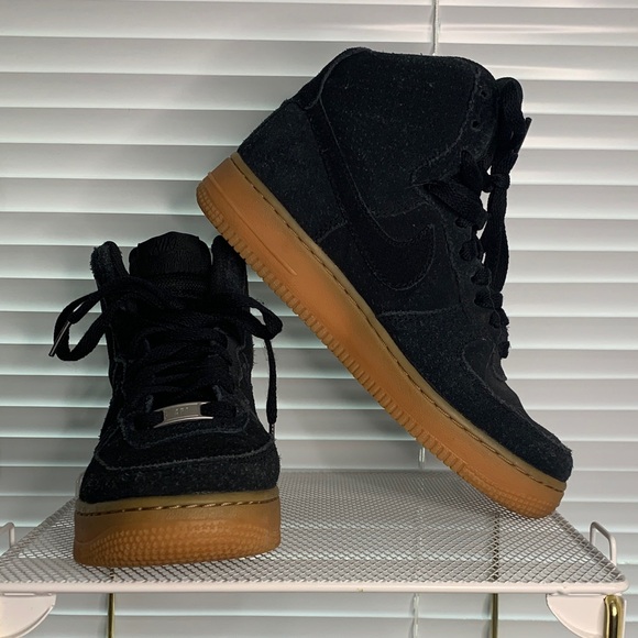 Black High-Top Nike Air Force 1 High Lv8 Suede Shoes - Picture 1 of 7